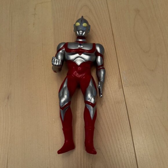 1990 Tsuburaya China 8" Ultraman Action Figure Red Silver - Picture 1 of 8